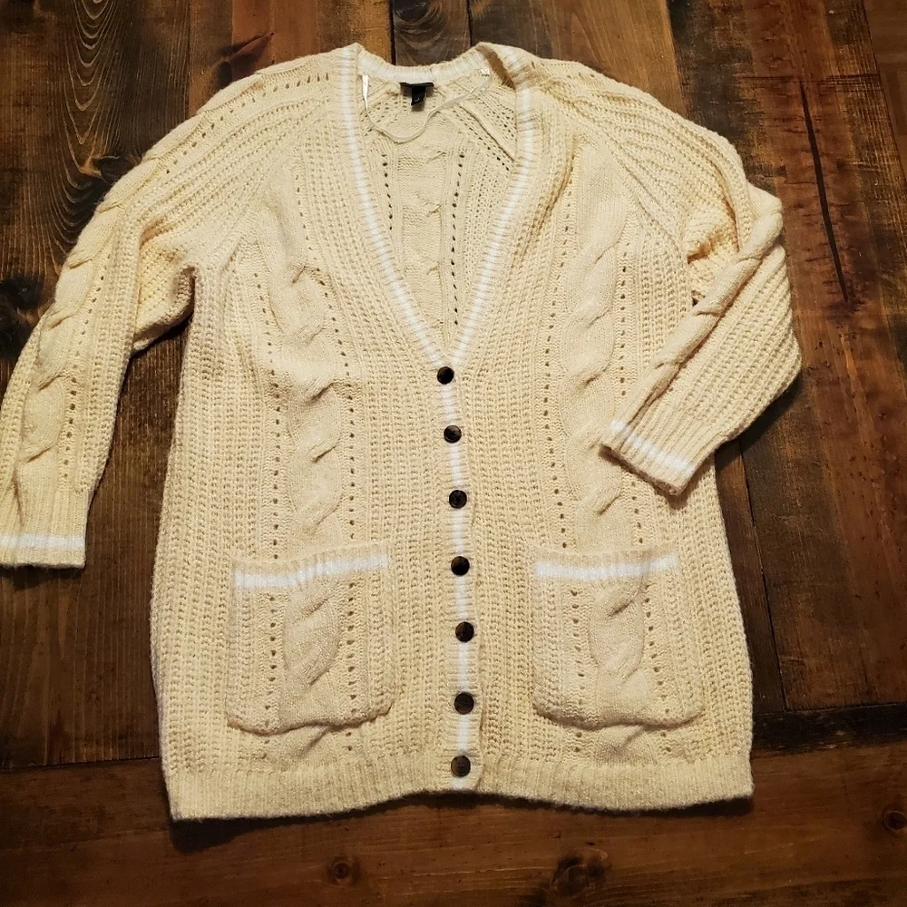 TORRID - Size 1, 1X peach cardigan buttondown sweater